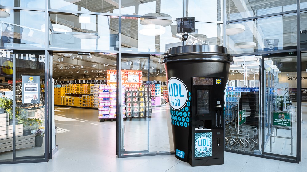 Lidl's coffee cup machine display