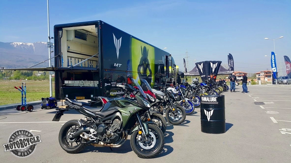 Opblaasbare zuil inflatable pillar - Yamaha-MT - Publi air